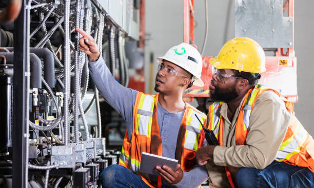 Best Circuit Breaker Repair  in Frontenac, KS